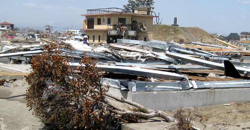 最新 津波シェルター 津波に強い家 No 1はコレだ 津波に流されないコンクリート住宅の屋上に津波 シェルター 百年住宅 静岡 宮城 愛知の高耐震な新築注文住宅ハウスメーカー 静岡市 浜松市 富士市 三島市 名古屋市 一宮市 春日井市 仙台市 石巻市等 最新 津波シェルター 津波に強い家 No 1はコレだ 津波に流されないコンクリート住宅の屋上に津波 シェルター 百年住宅 静岡 宮城 愛知の高耐震な新築注文住宅ハウスメーカー 静岡市 浜松市 富士市 三島市 名古屋市 一宮市 春日井市 仙台市 石巻市等