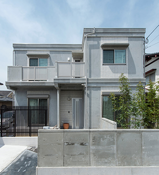 家族の命と健康と財産を守る家づくりに共感。PC造の耐久性と頑丈さが選んだ決め手