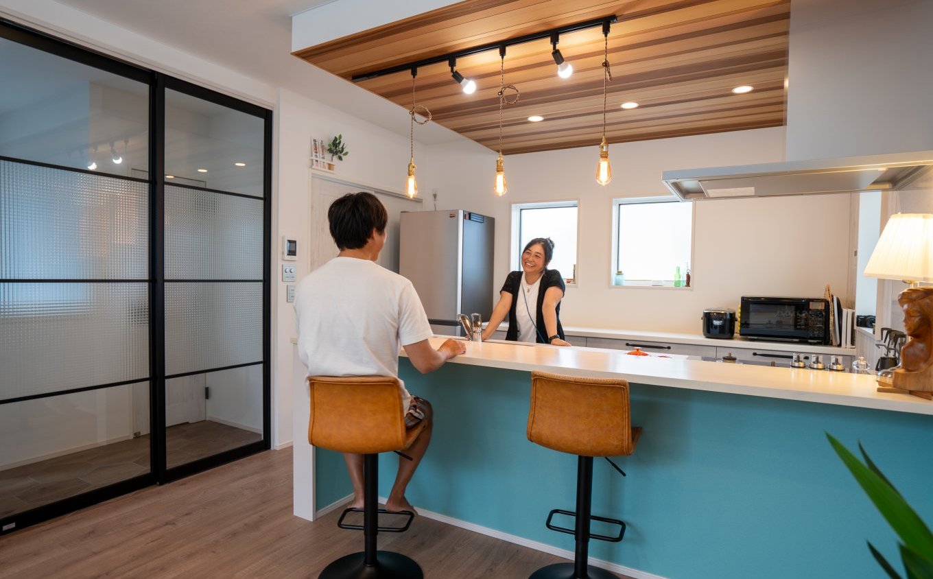 海辺のリゾートホテルのような心地よい風を感じる家