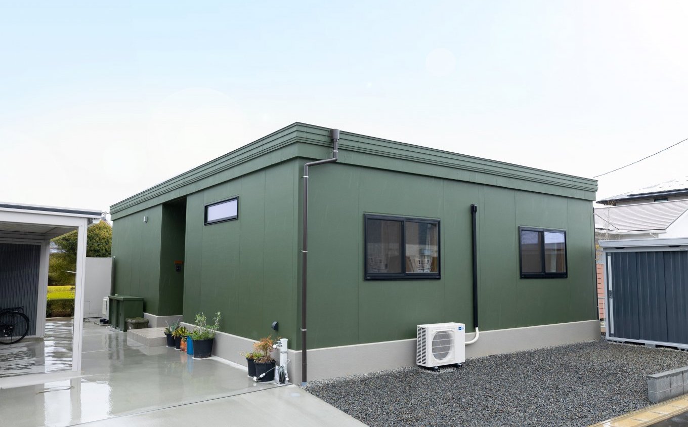 平屋の暮らしで好きなものだけを心地よく。老後も見据えた、無駄なく"好き"をかたちにした住まい。