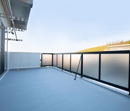 注文住宅　広いベランダ