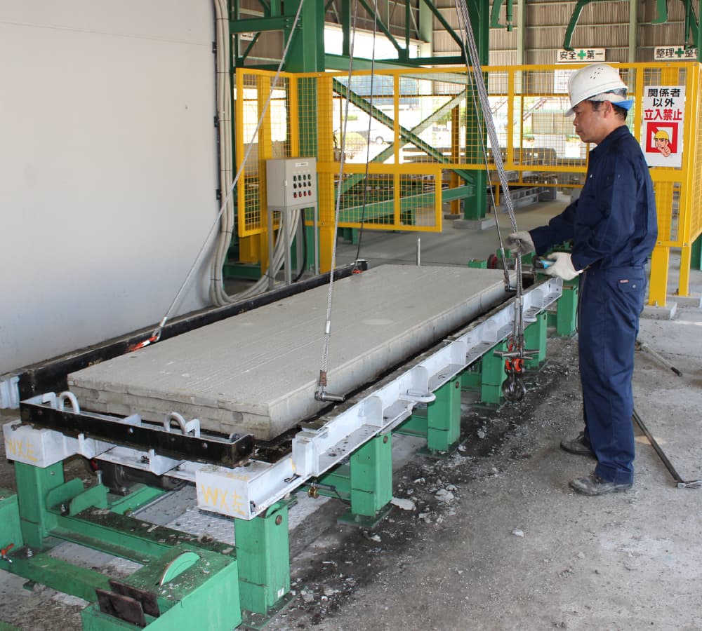 PCパネルの製造工程はこちら